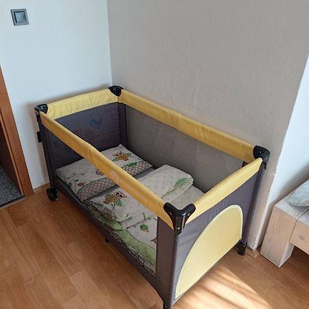 Cervena Cesta Lejlighed Kunovice Eksteriør billede